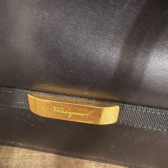 Salvatore Ferragamo 90's vintage Black Leather Crossbody Bag with Gold Accent - Picture 7 of 10